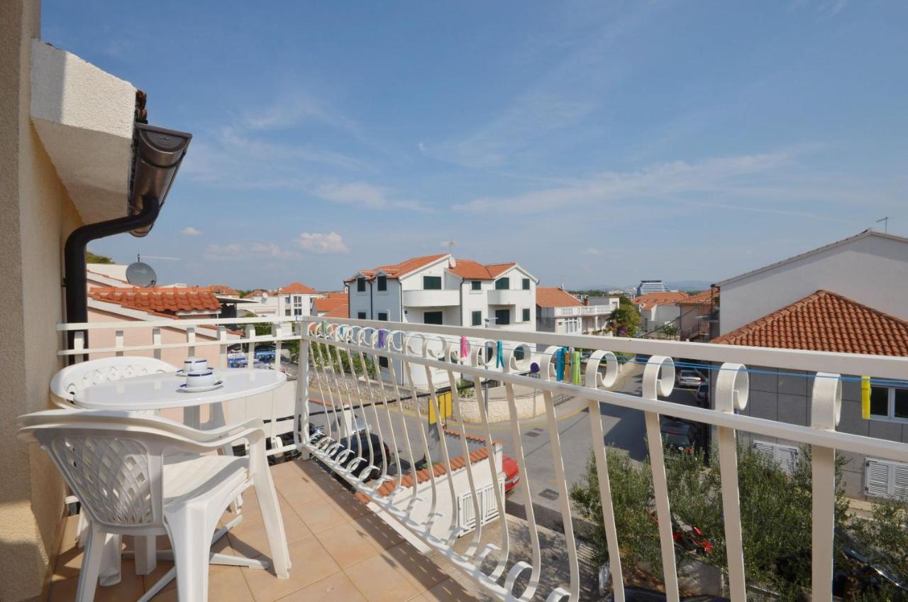 Apartment And Rooms Mrkovic Vodice Eksteriør bilde