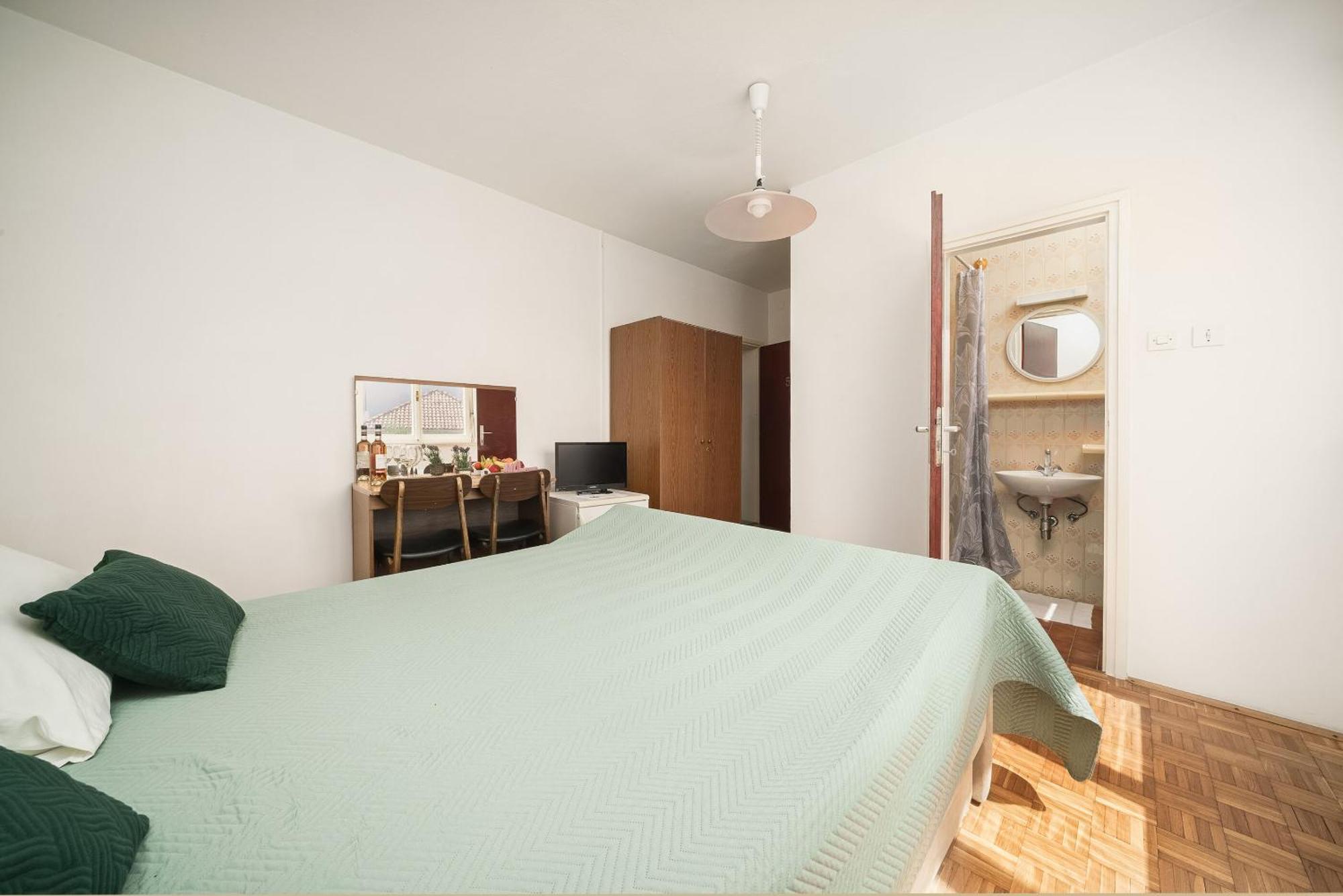 Apartment And Rooms Mrkovic Vodice Eksteriør bilde